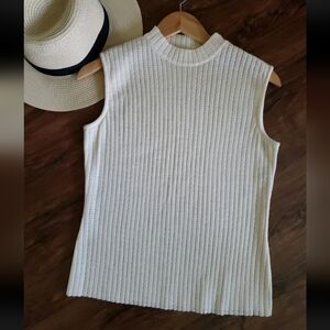 St. John Knits santana sweater sleeveless knit top (P) Small